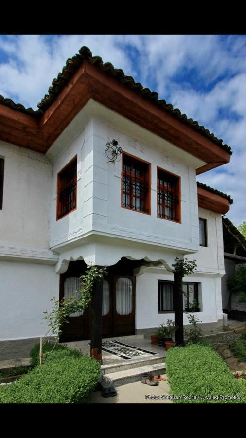 Bujtina Zhaveli Bed & Breakfast Gjakova Exterior photo